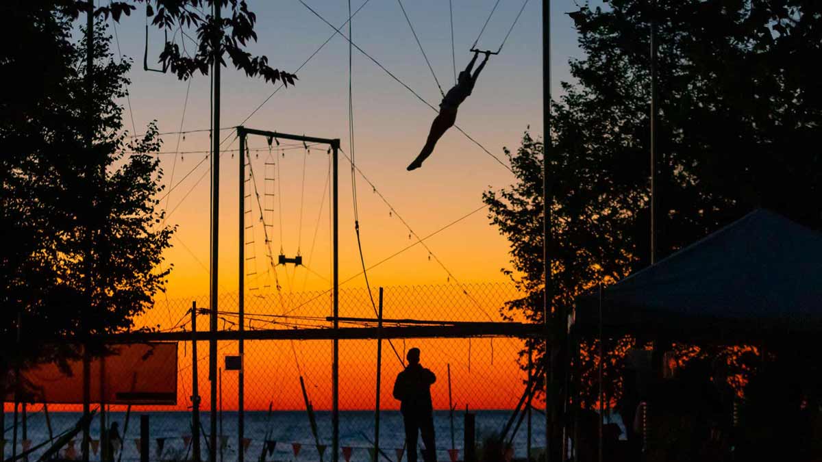 Aerial Edge - Come play with FIRE 🔥🔥👀 In this week's newsletter:  Workshops: Flow with FIRE 🔥 + doubles trapeze + teeterboard + flying  trapeze Shows: Night Night heading for a double